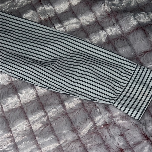 Covington Women’s Striped Blouse Black and White Classic Design Size MP - Picture 3 of 14
